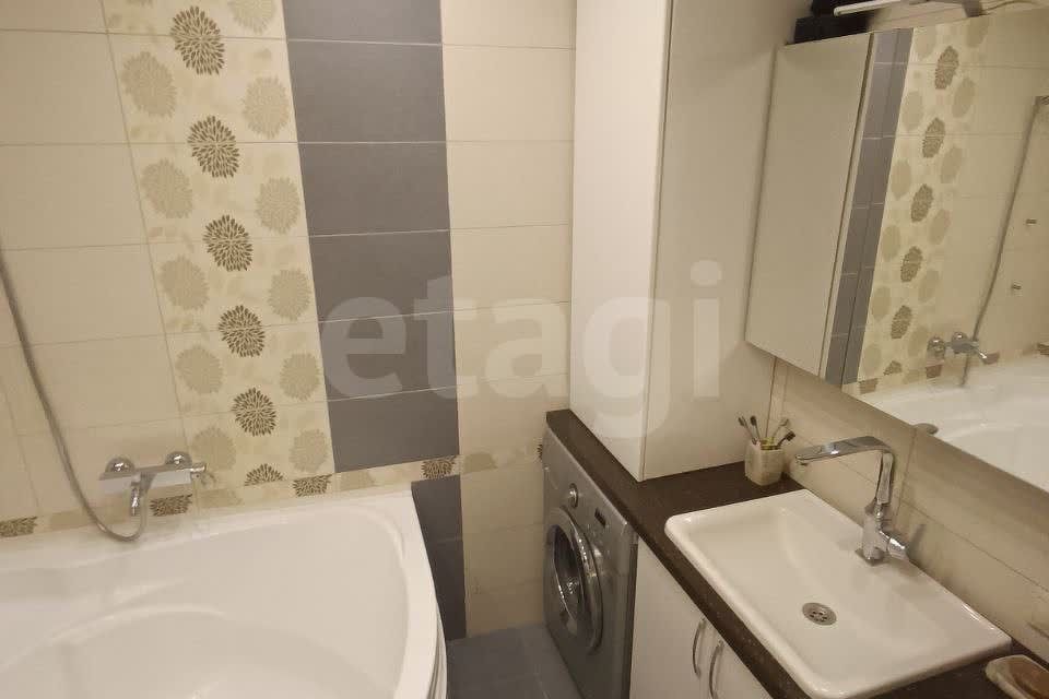 Продаётся 2-комнатная квартира, 83 м²