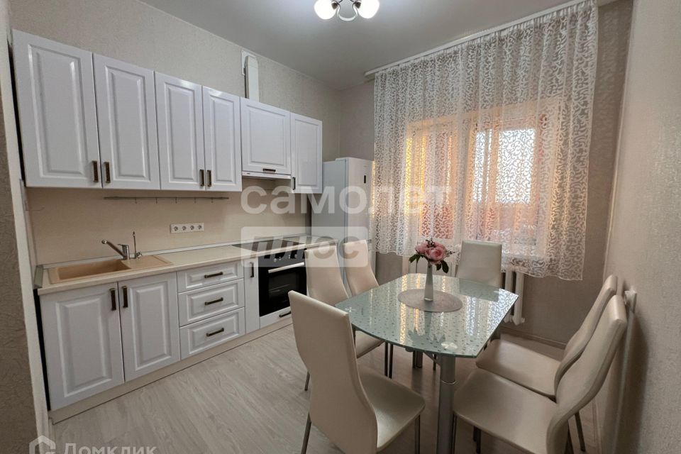 Продаётся 2-комнатная квартира, 66.9 м²