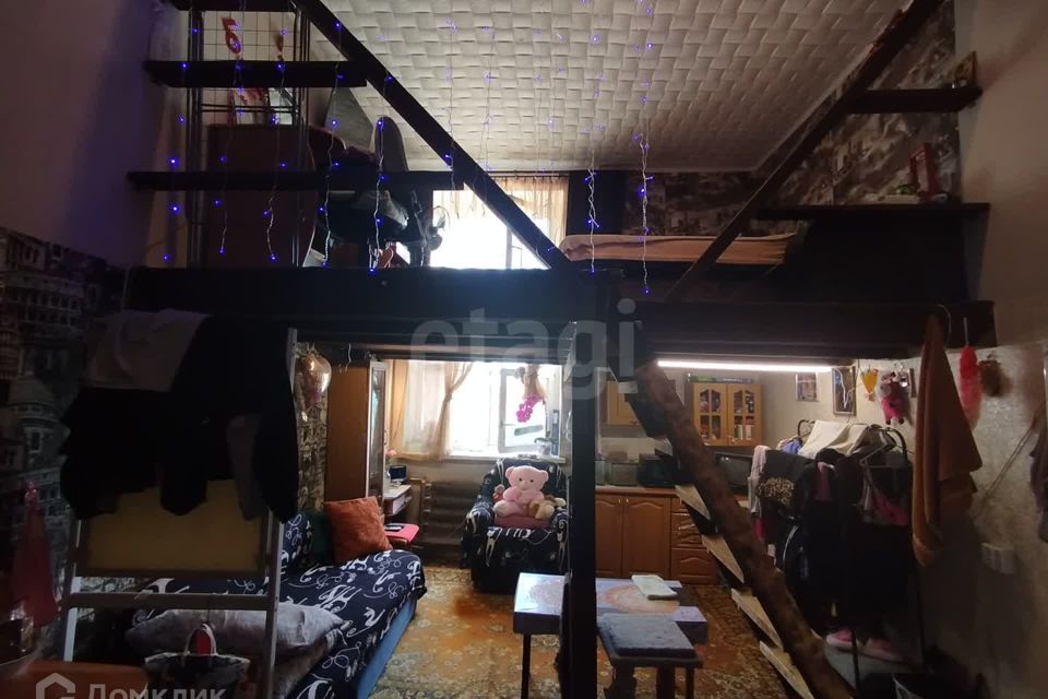 Продаётся комната в 1-комн. квартире, 34 м²