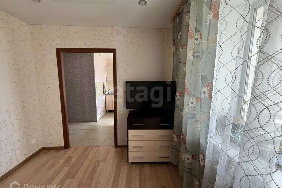 Продаётся 2-комнатная квартира, 40.3 м²