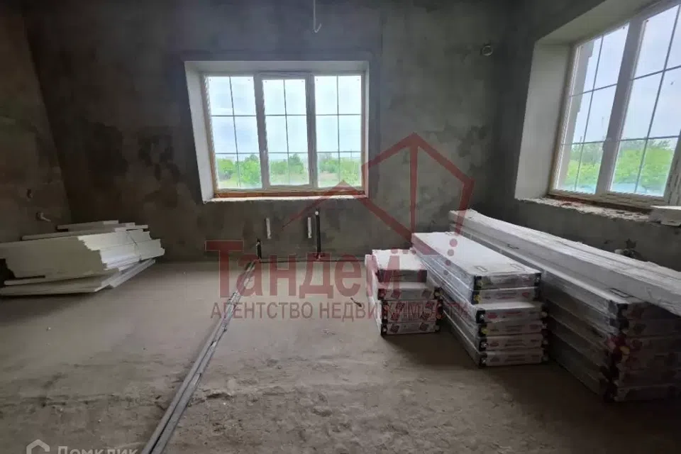 Продаётся 3-этажный дом, 370 м²