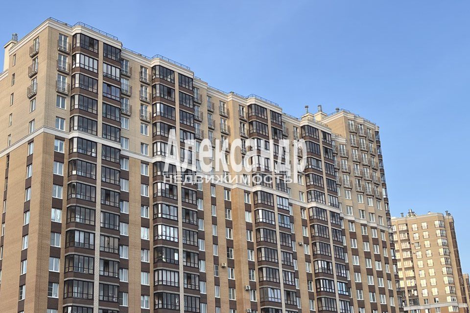 Продаётся 2-комнатная квартира, 66.6 м²
