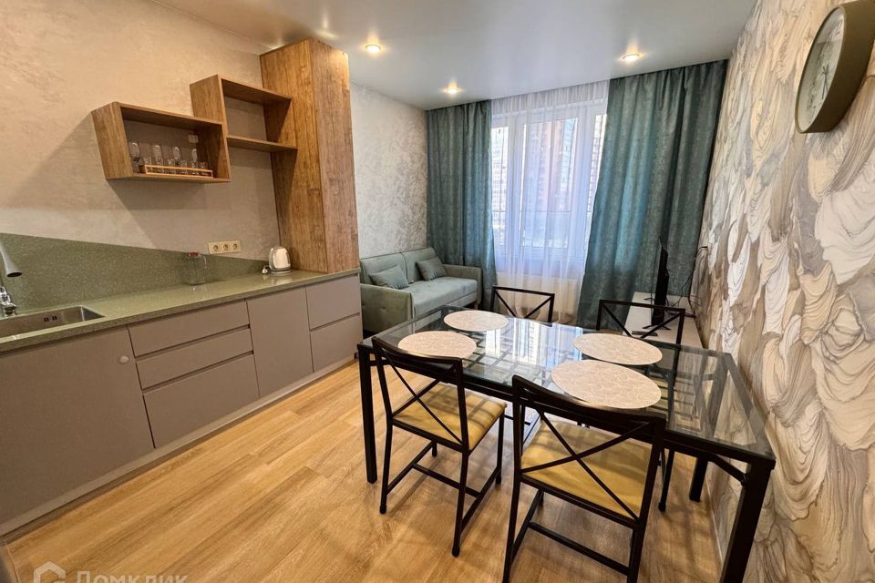Продаётся 1-комнатная квартира, 41.6 м²