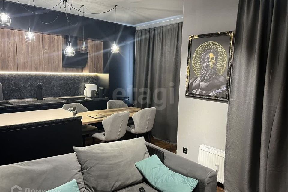 Продаётся 2-комнатная квартира, 56 м²