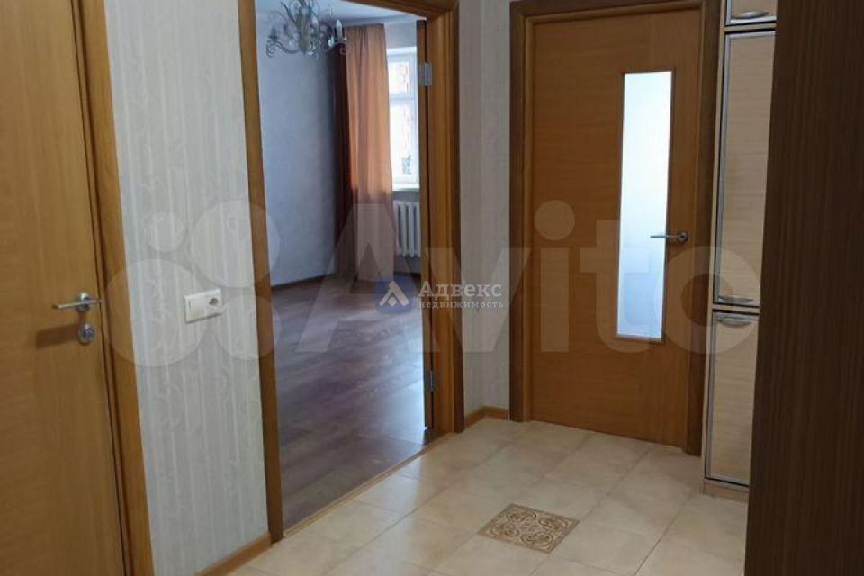 Продаётся 1-комнатная квартира, 42.7 м²