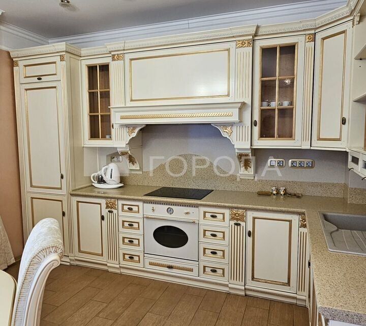 Сдаётся 3-комнатная квартира, 112.6 м²
