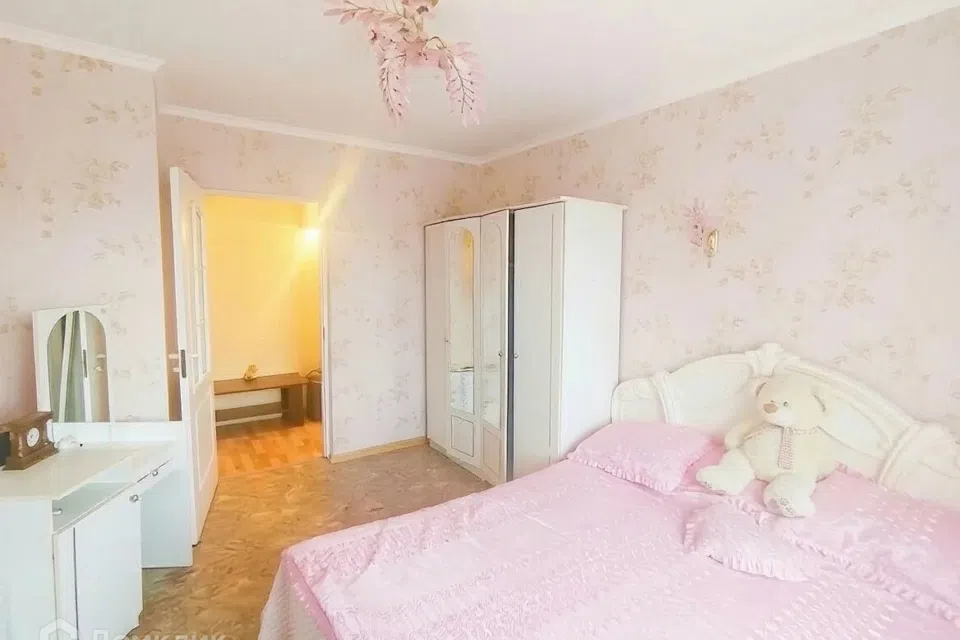Продаётся 3-комнатная квартира, 65 м²