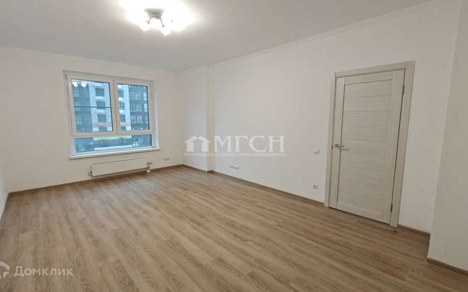 Продаётся 1-комнатная квартира, 42 м²