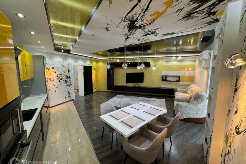 Продаётся 3-комнатная квартира, 103.56 м²
