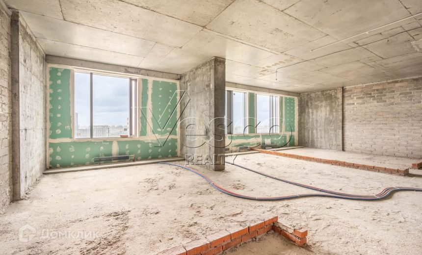 Продаётся 3-комнатная квартира, 97.7 м²