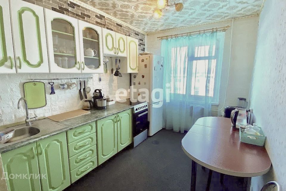 Продаётся 4-комнатная квартира, 76.6 м²