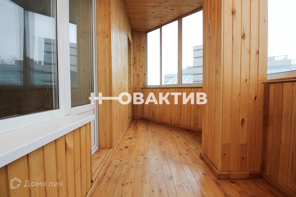 Продаётся 1-комнатная квартира, 56 м²