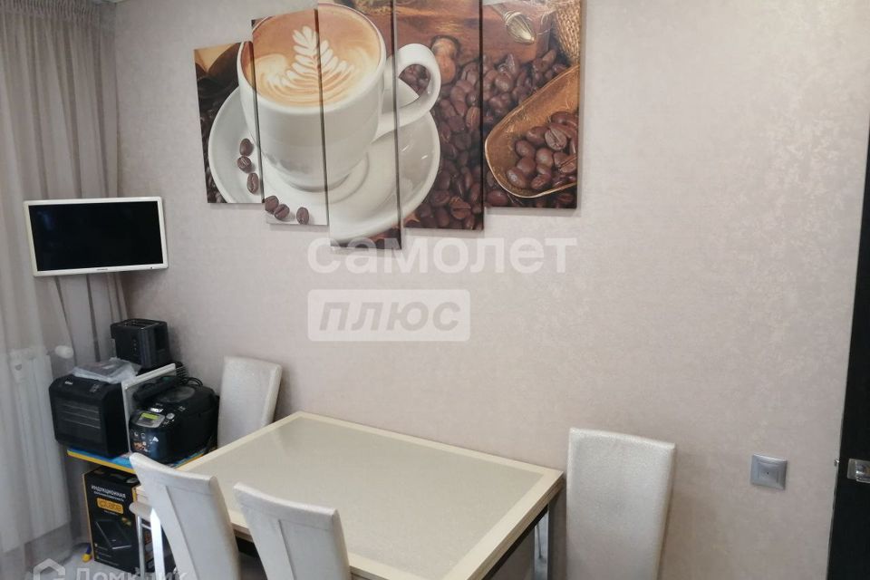 Продаётся 2-комнатная квартира, 61.9 м²