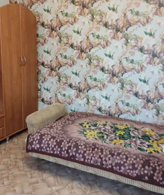 Продаётся комната в 2-комн. квартире, 44.8 м²