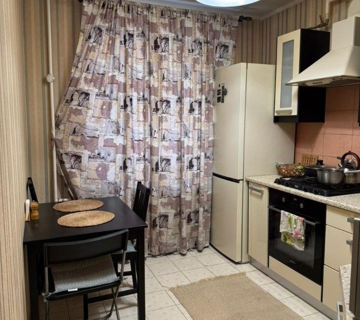 Продаётся 1-комнатная квартира, 34 м²