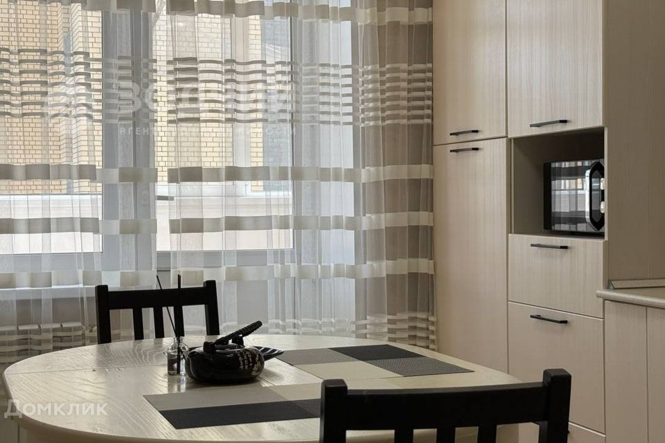Продаётся 1-комнатная квартира, 46.4 м²