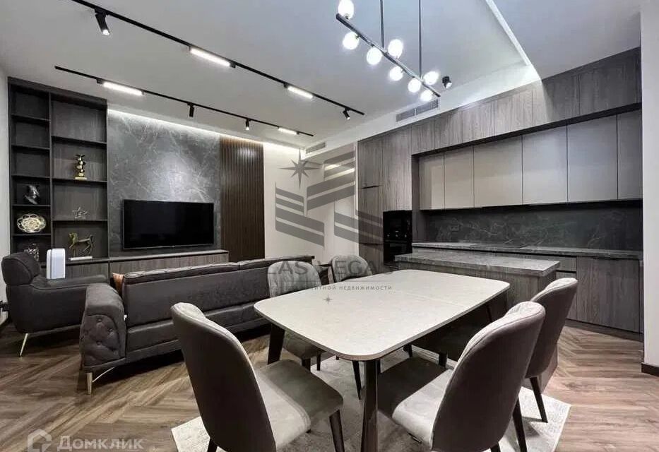 Сдаётся 2-комнатная квартира, 55 м²