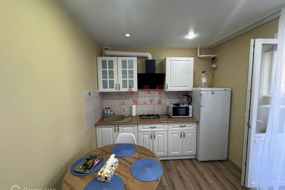 Сдаётся 1-комнатная квартира, 40 м²