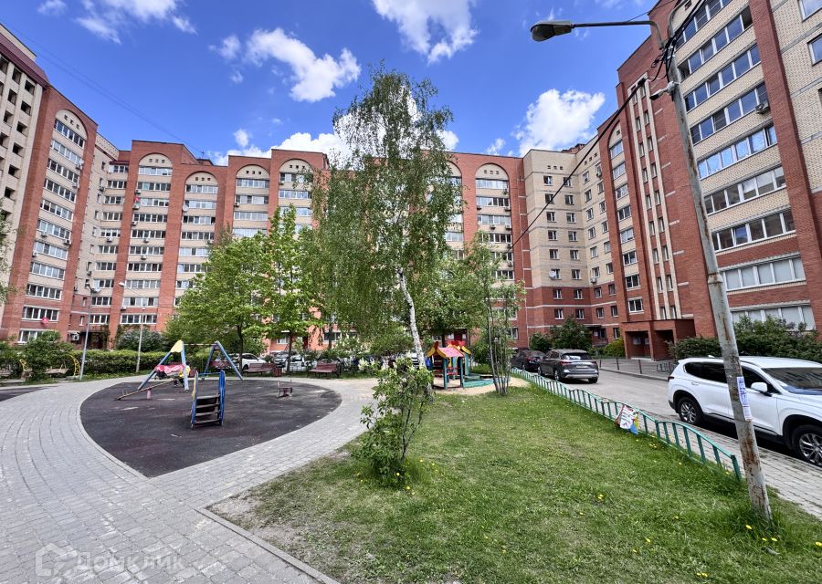 Продаётся 4-комнатная квартира, 115.8 м²