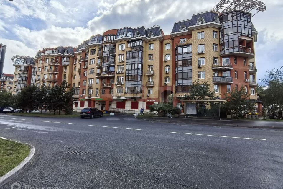 Продаётся 4-комнатная квартира, 120 м²