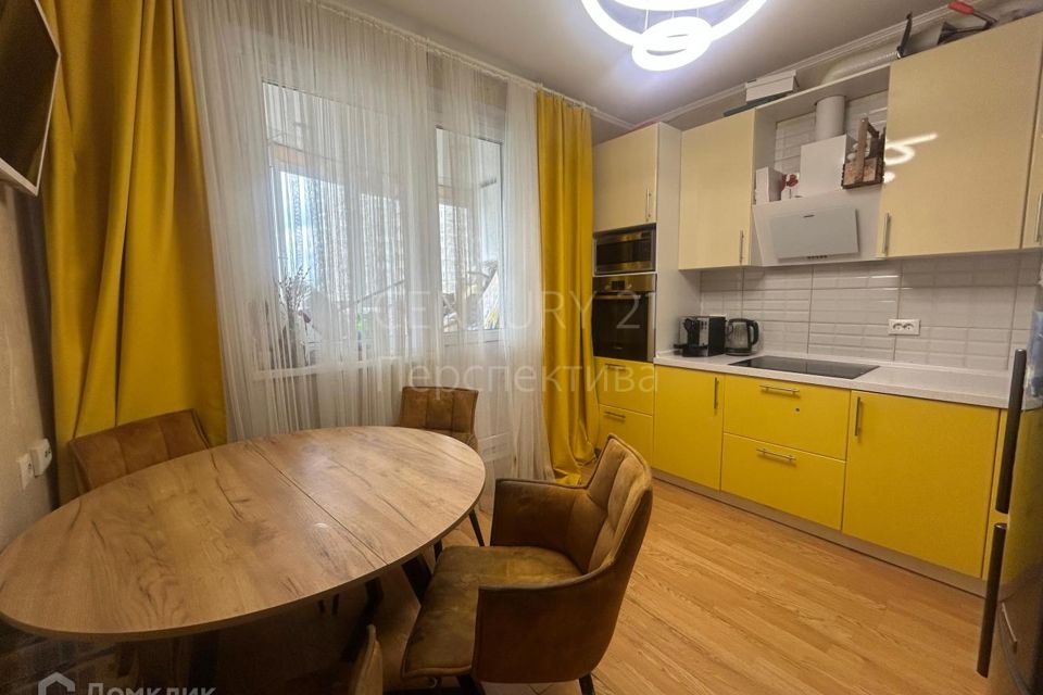 Продаётся 2-комнатная квартира, 61.4 м²