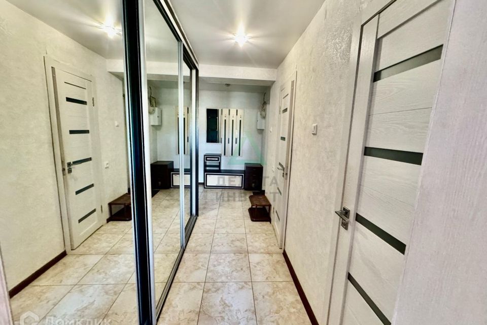 Продаётся 2-комнатная квартира, 61.1 м²