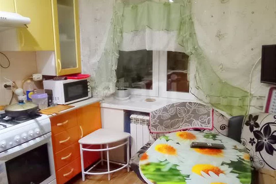 Продаётся 3-комнатная квартира, 61.4 м²