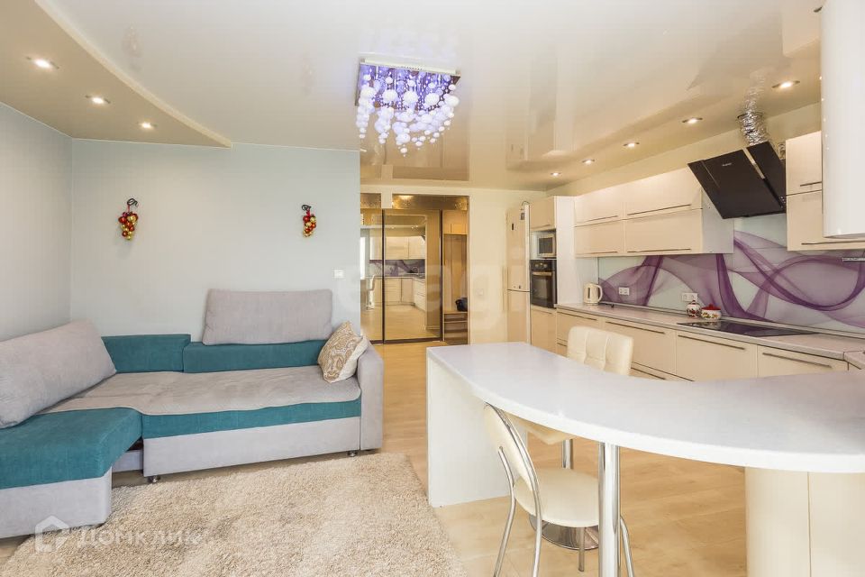 Продаётся 2-комнатная квартира, 72.3 м²