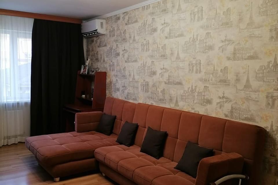 Продаётся 1-комнатная квартира, 45.2 м²