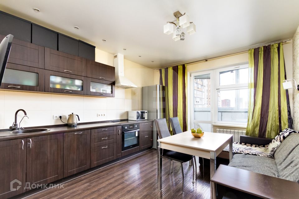 Продаётся 1-комнатная квартира, 50.1 м²
