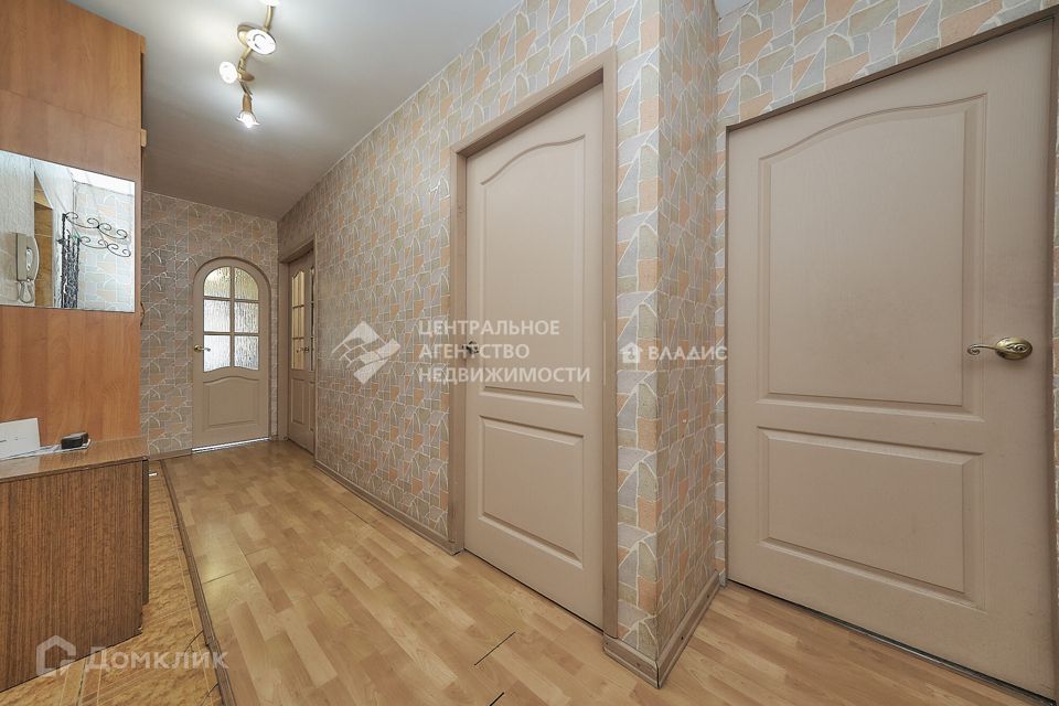 Продаётся 3-комнатная квартира, 58.9 м²