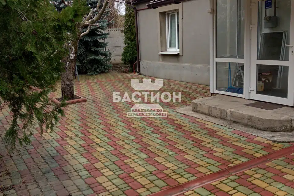 Продаётся 2-этажный дом, 185 м²