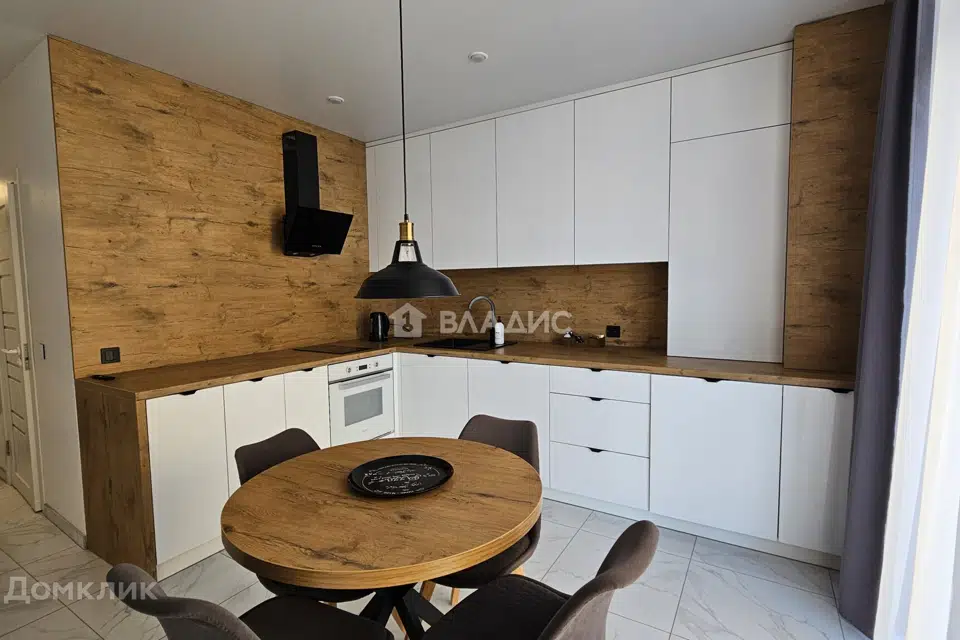 Продаётся 1-комнатная квартира, 42.1 м²