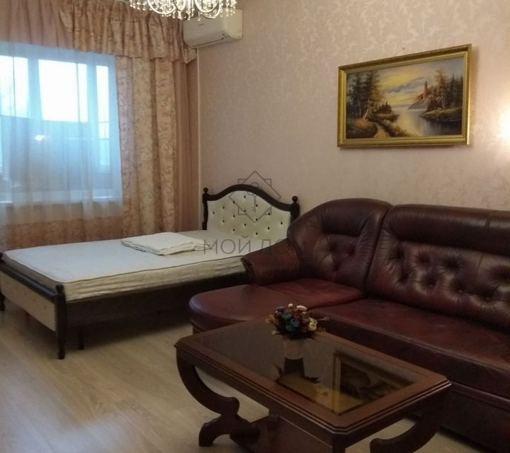 Сдаётся 1-комнатная квартира, 52 м²