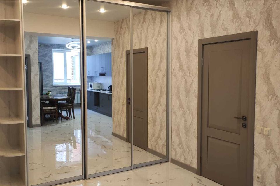 Продаётся 1-комнатная квартира, 58 м²