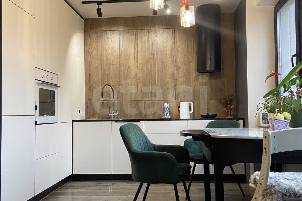 Продаётся 3-комнатная квартира, 65 м²