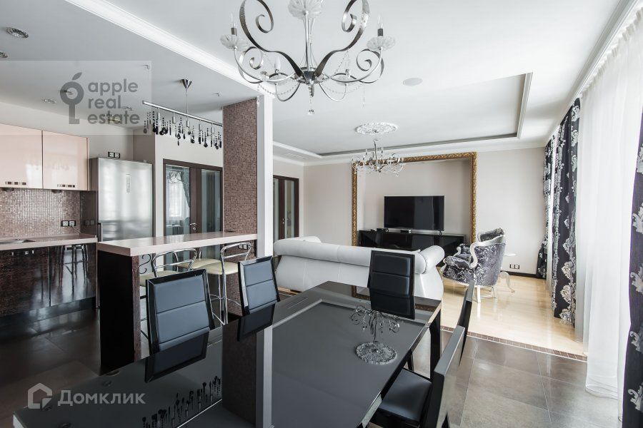 Сдаётся 3-комнатная квартира, 144 м²