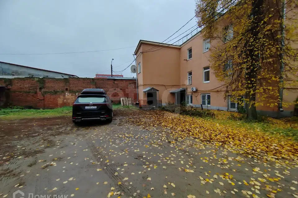 Продаётся 4-комнатная квартира, 50 м²