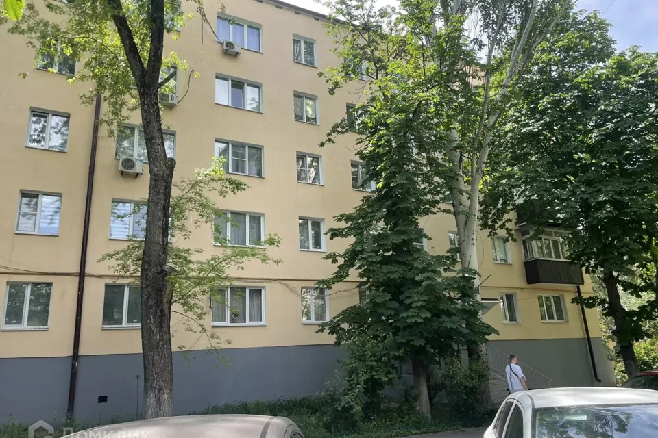 Сдаётся 2-комнатная квартира, 42 м²