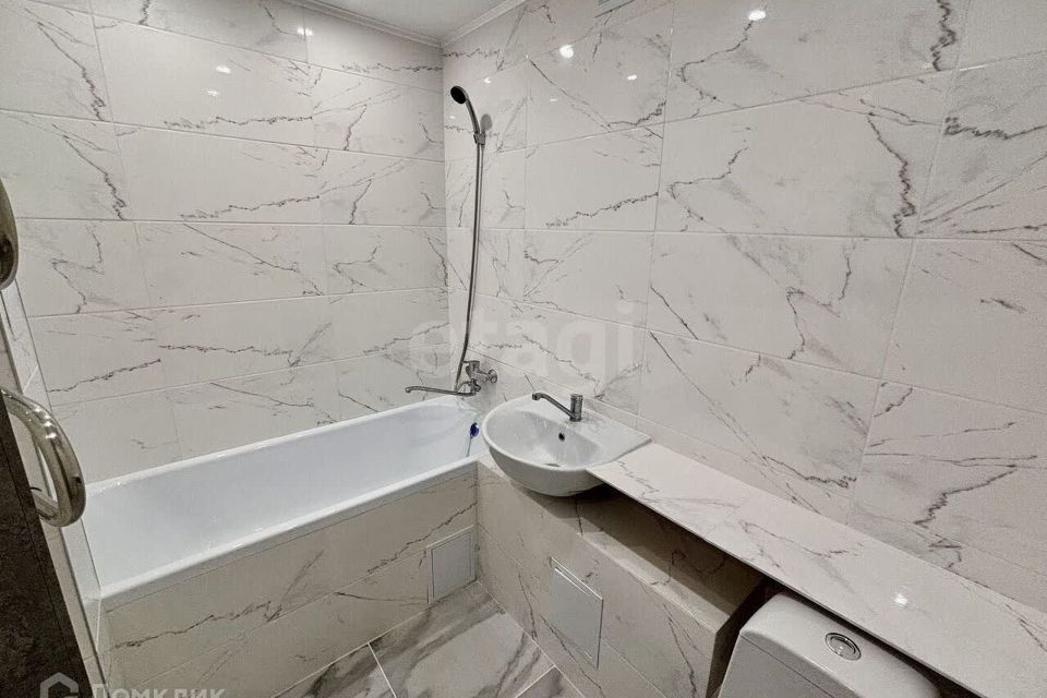 Продаётся 3-комнатная квартира, 58.2 м²