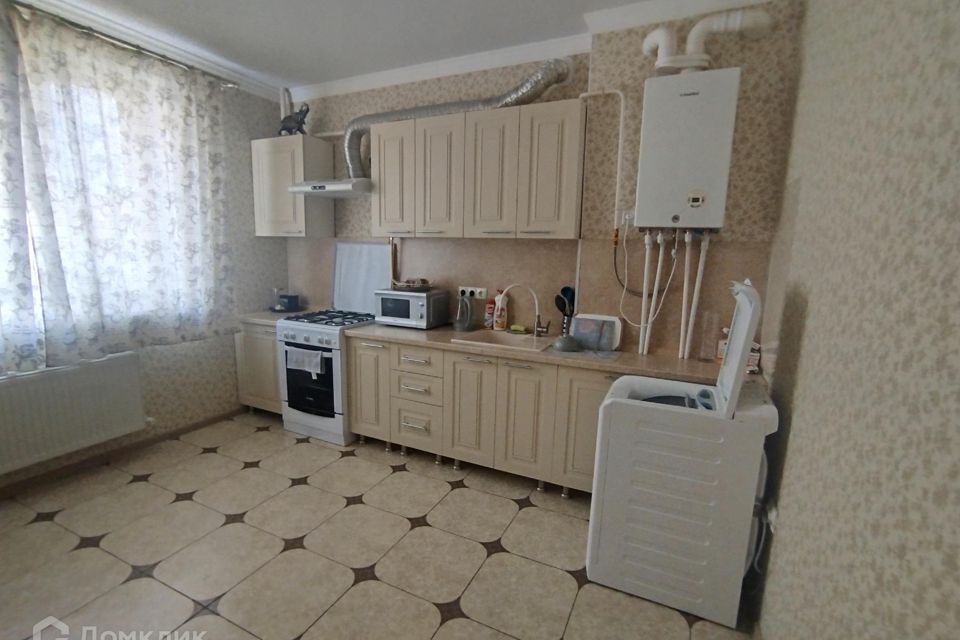 Сдаётся 2-комнатная квартира, 56 м²