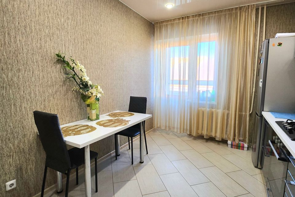 Продаётся 3-комнатная квартира, 144.1 м²