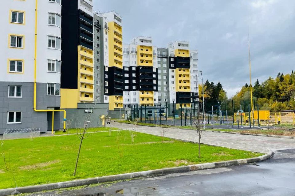 Продаётся 2-комнатная квартира, 70.2 м²