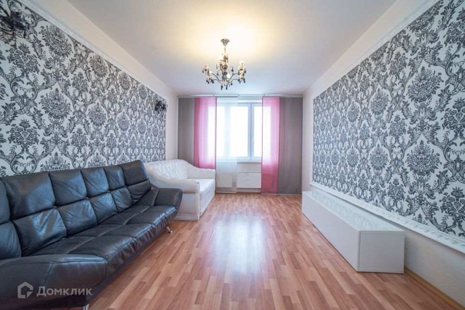 Продаётся 1-комнатная квартира, 42.3 м²