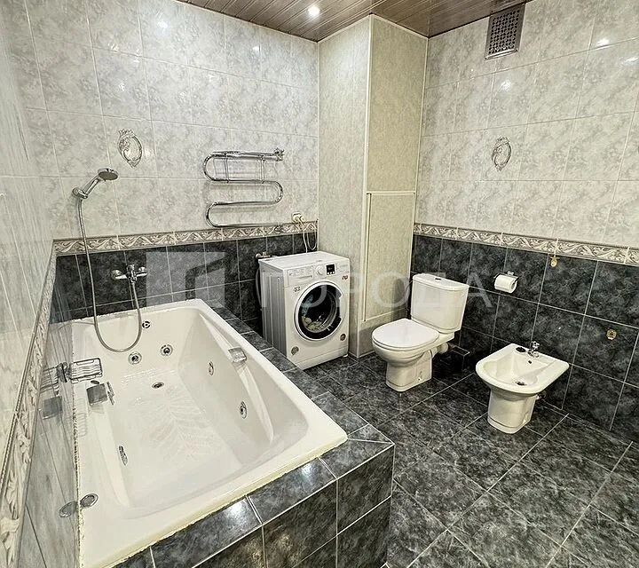 Продаётся 3-комнатная квартира, 86 м²