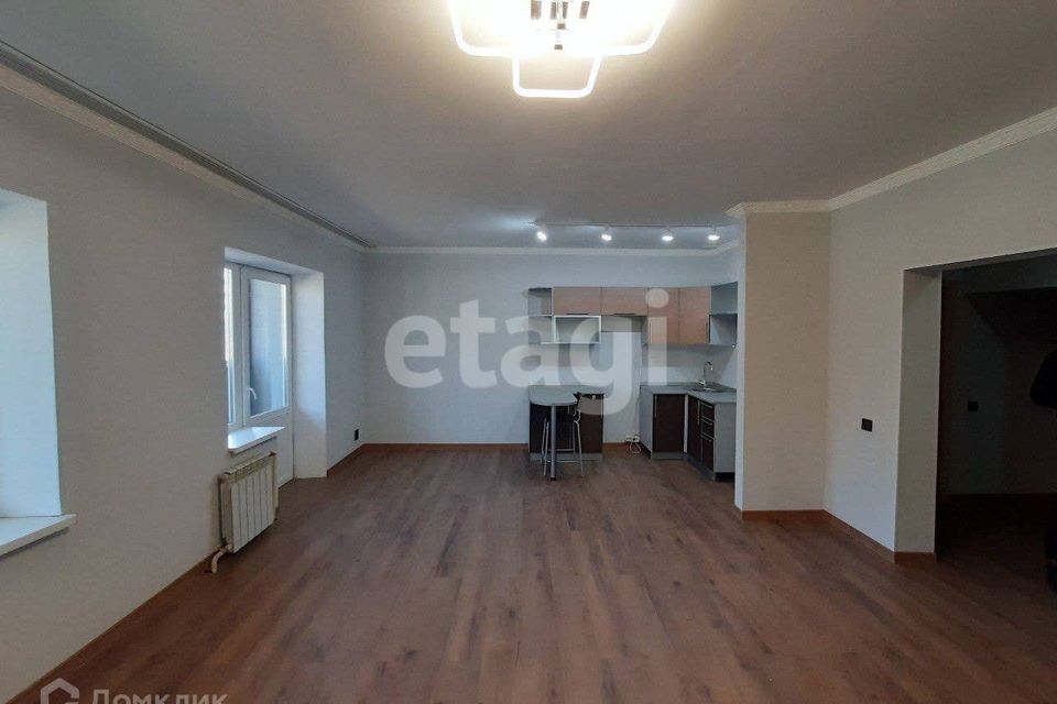 Продаётся 2-комнатная квартира, 54 м²