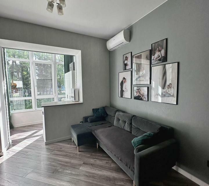 Продаётся 1-комнатная квартира, 42 м²