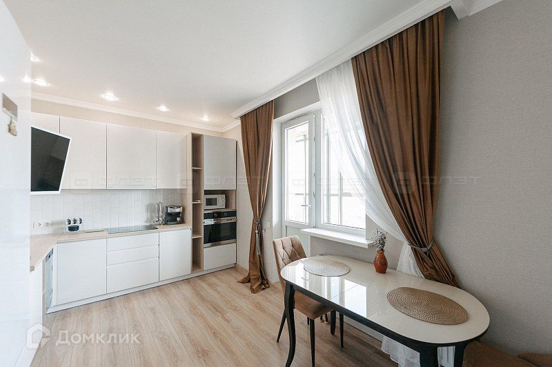 Сдаётся 3-комнатная квартира, 82 м²