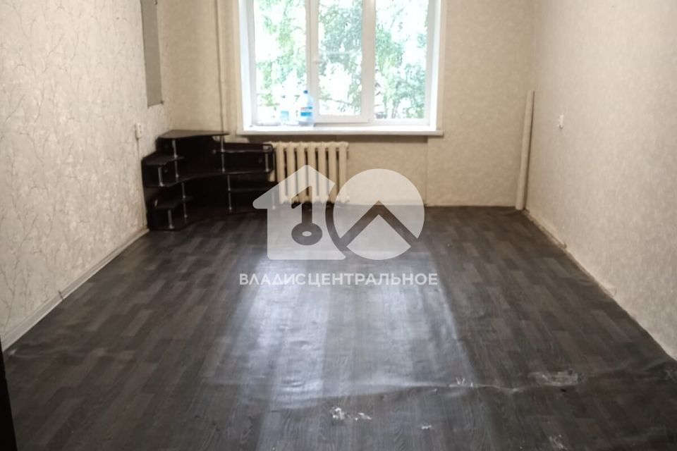 Продаётся комната в 1-комн. квартире, 35 м²