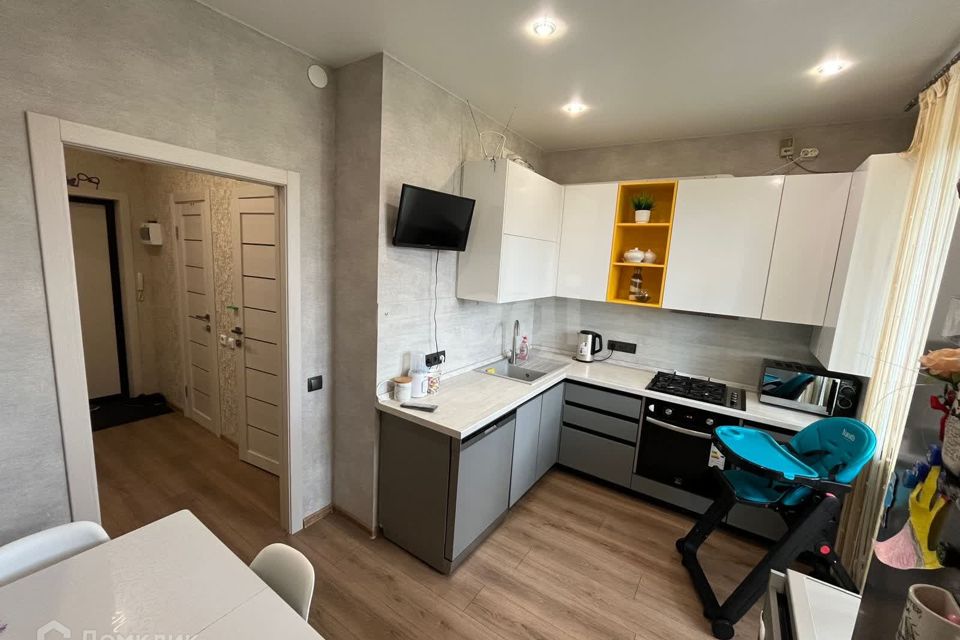 Продаётся 1-комнатная квартира, 35.9 м²